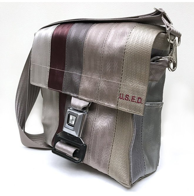 Bag made of old seatbelts